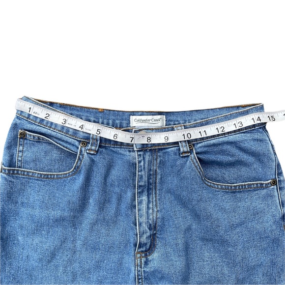 Coldwater Creek High Waisted Straight Leg Mom Medium Wash Denim Jeans Size 6 - Picture 8 of 10